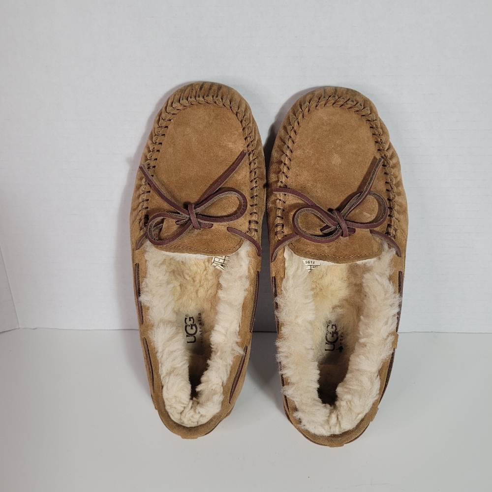 SALE UGG Australia Dakota Moccasins Slippers Women's Size 7